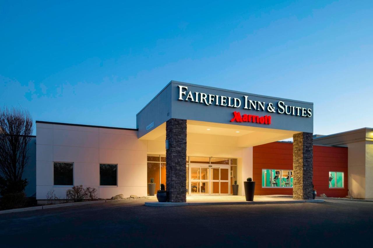 Fairfield Inn & Suites By Marriott Paramus Bagian luar foto